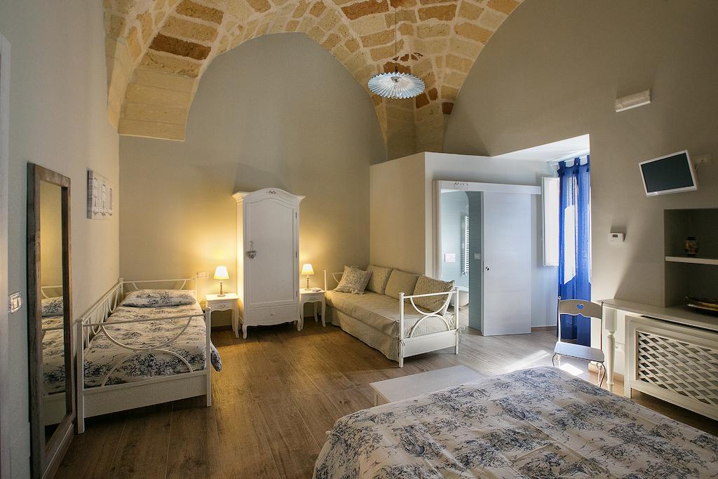 La Casa Di Alessio Bed & Breakfast Lecce Rom bilde